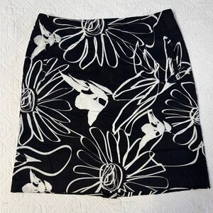 Willi Smith Floral Black and White Pencil Office Siren Skirt Size 10